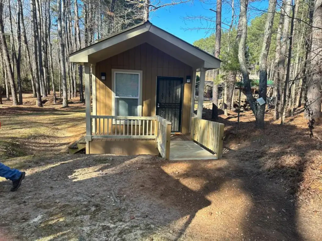 Guest House Cabin Sleeps 8