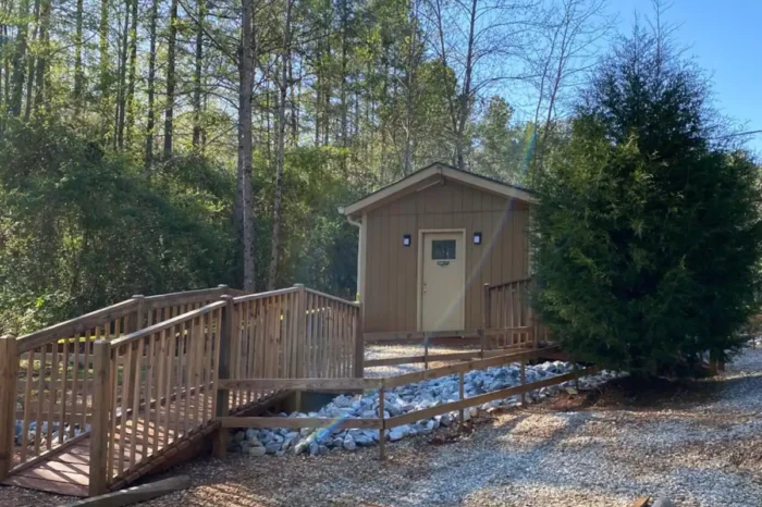 Mini Cabin sleeps 6 each (3)