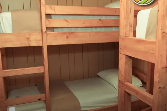 Mini Cabin sleeps 6 each (5)